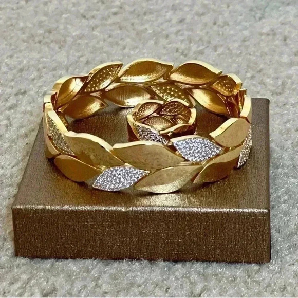 Gold/Sterling Silver open up Bangle with matching ring - Picture 7 of 7